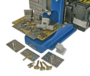 Model 137 1/4 HP Motorized Bench Top Press - Image 2